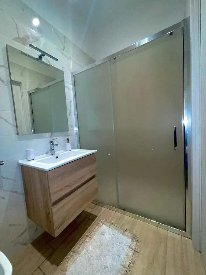 Bed & Breakfast Venezia Rooms Naples Italy